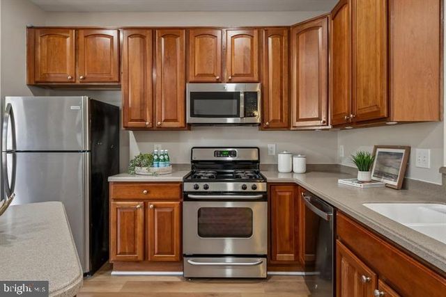 15823 BOBOLINK DR, Woodbridge, VA 22191
