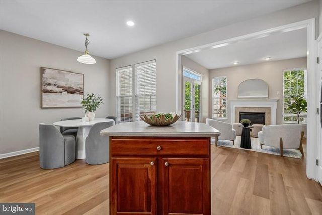 15823 BOBOLINK DR, Woodbridge, VA 22191