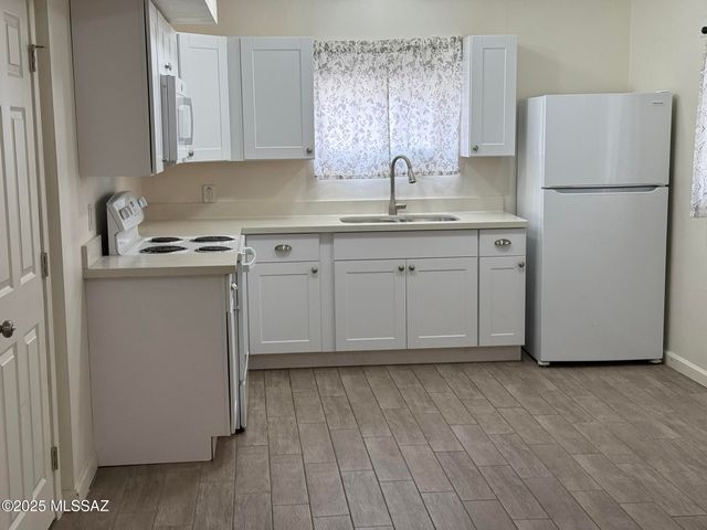 3950 E Justin Lane, Tucson, AZ 85712