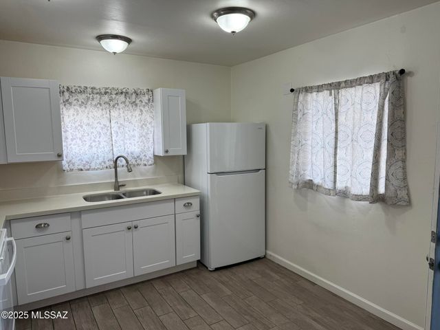 3950 E Justin Lane, Tucson, AZ 85712