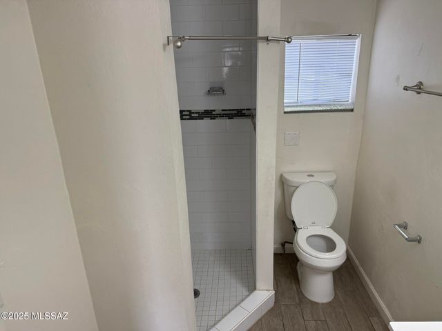 3950 E Justin Lane, Tucson, AZ 85712