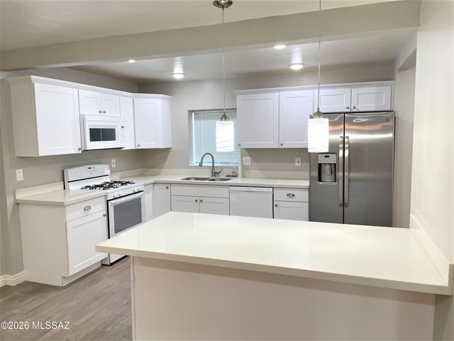 3950 E Justin Lane, Tucson, AZ 85712