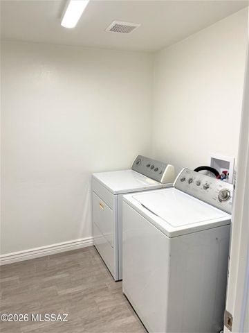 3950 E Justin Lane, Tucson, AZ 85712