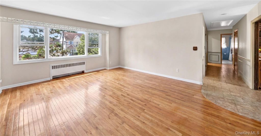 240 Pearl Street, Lawrence, NY 11559 — photo 2