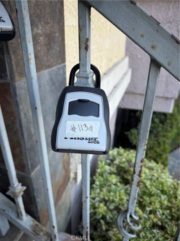 7035 Woodley Avenue 113, Van Nuys, CA 91406