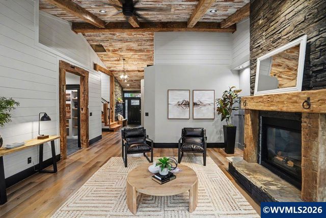 1348 29th Ct, Salem, OR 97304