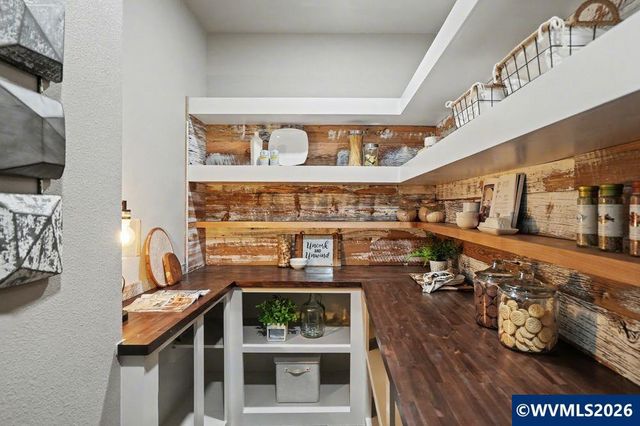 1348 29th Ct, Salem, OR 97304