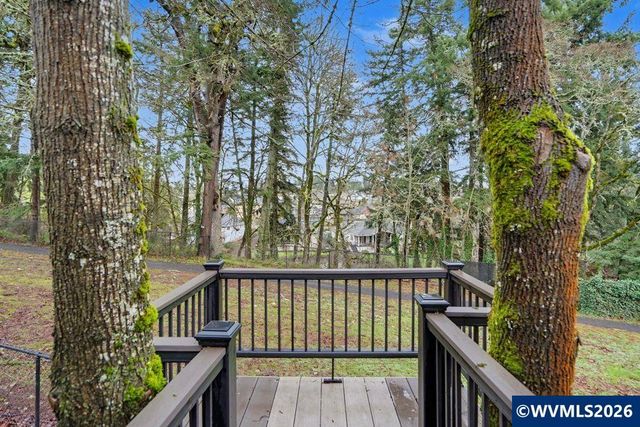 1348 29th Ct, Salem, OR 97304