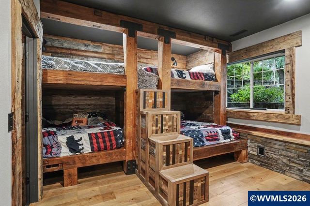 1348 29th Ct, Salem, OR 97304