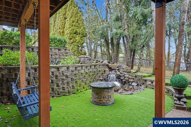 1348 29th Ct, Salem, OR 97304