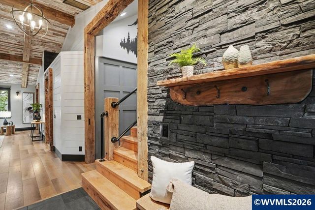 1348 29th Ct, Salem, OR 97304