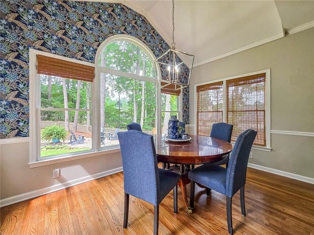 5539 Hedge Brooke Drive NW, Acworth, GA 30101