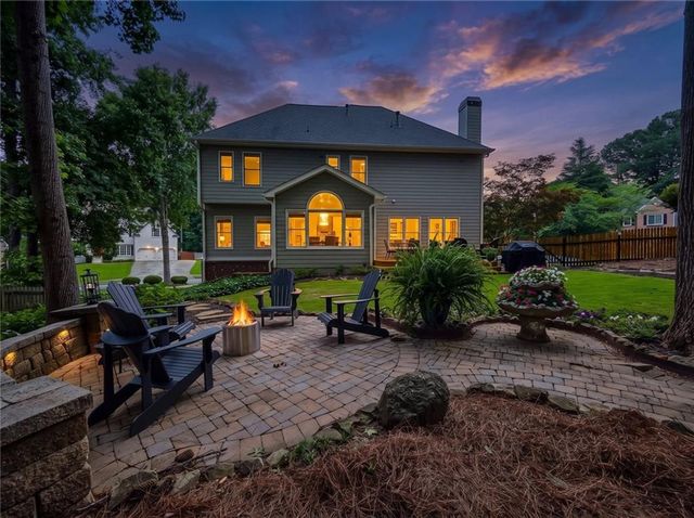5539 Hedge Brooke Drive NW, Acworth, GA 30101