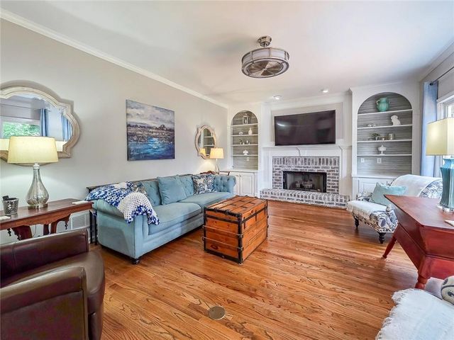 5539 Hedge Brooke Drive NW, Acworth, GA 30101