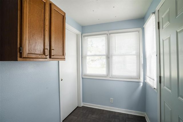 2736 Des Moines Street, Des Moines, IA 50317
