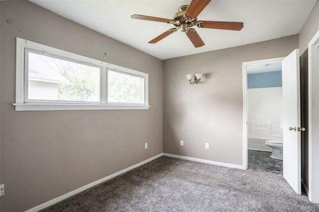 2736 Des Moines Street, Des Moines, IA 50317