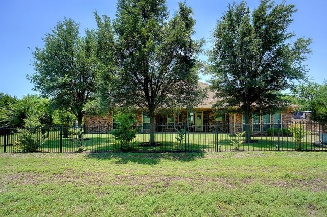 3816 Ben Creek Court, Fort Worth, TX 76008