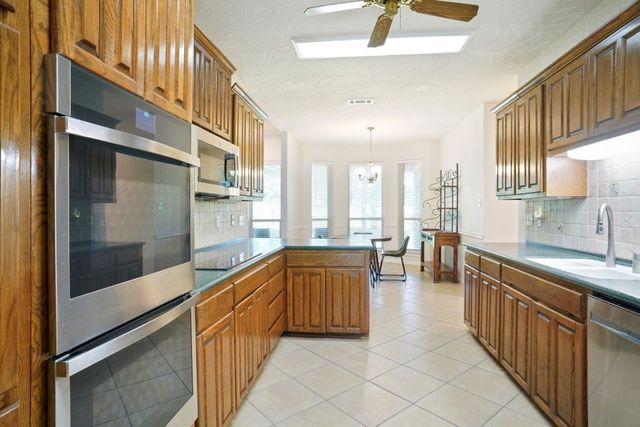 3816 Ben Creek Court, Fort Worth, TX 76008
