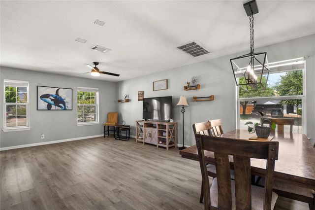 101 Toby TRL, Hutto, TX 78634