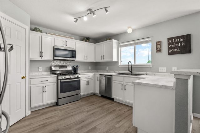 101 Toby TRL, Hutto, TX 78634