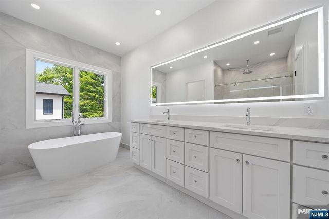 224 Riveredge Road, Tenafly, NJ 07670