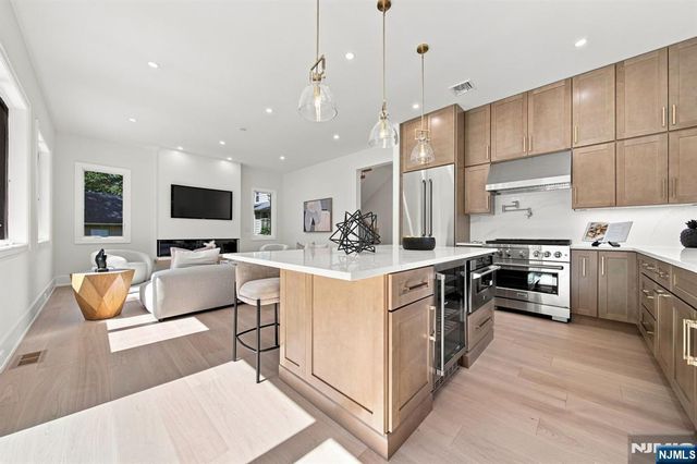 224 Riveredge Road, Tenafly, NJ 07670