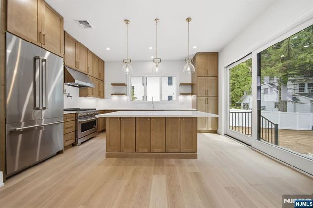 224 Riveredge Road, Tenafly, NJ 07670