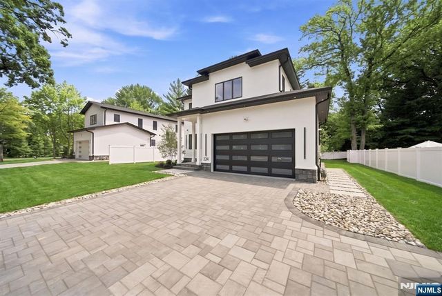 224 Riveredge Road, Tenafly, NJ 07670
