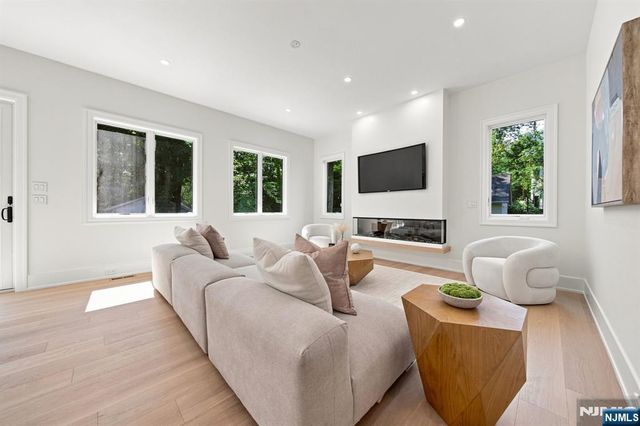 224 Riveredge Road, Tenafly, NJ 07670