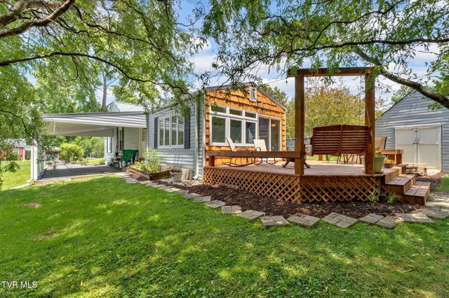 120 Park Court, Johnson City, TN 37601