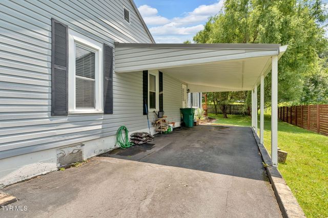 120 Park Court, Johnson City, TN 37601