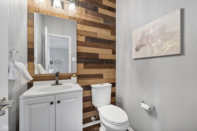 1216 King Maple Drive, Greenfield, IN 46140