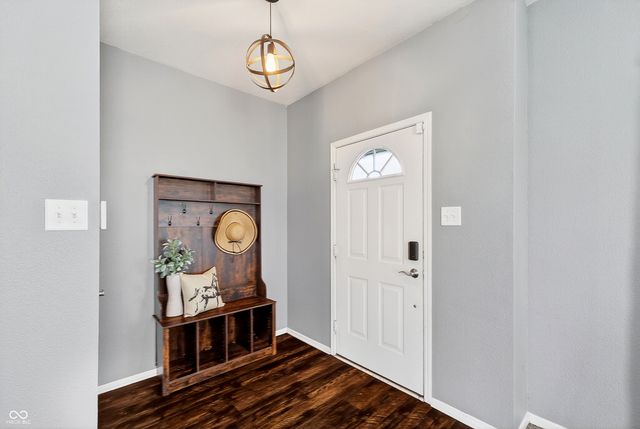 1216 King Maple Drive, Greenfield, IN 46140