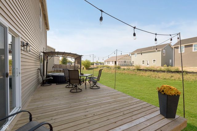 1216 King Maple Drive, Greenfield, IN 46140