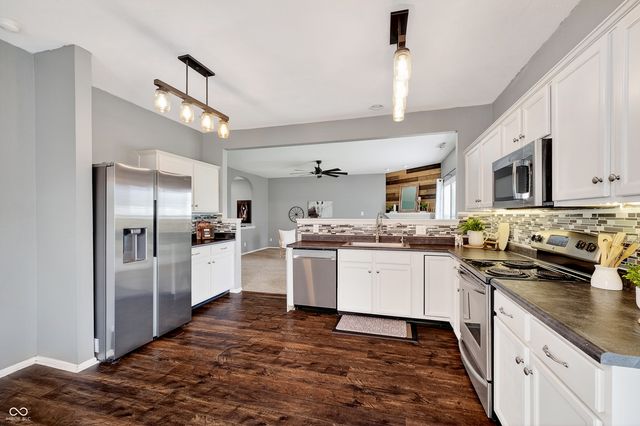 1216 King Maple Drive, Greenfield, IN 46140