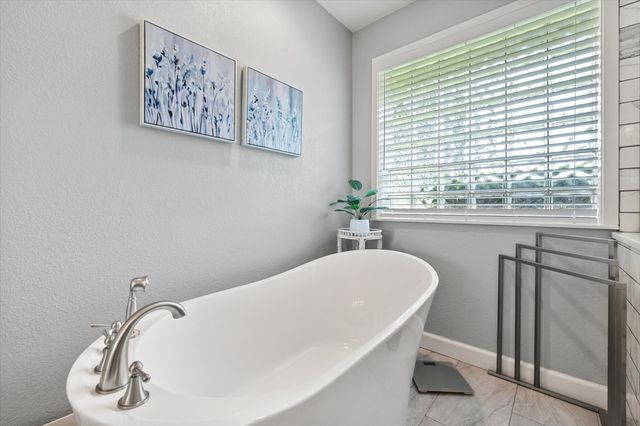 717 Grandview Drive, Corsicana, TX 75109
