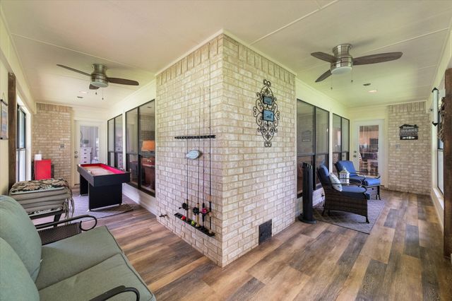717 Grandview Drive, Corsicana, TX 75109