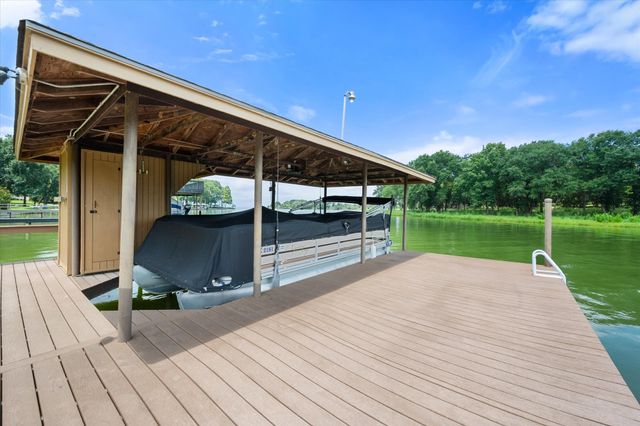 717 Grandview Drive, Corsicana, TX 75109