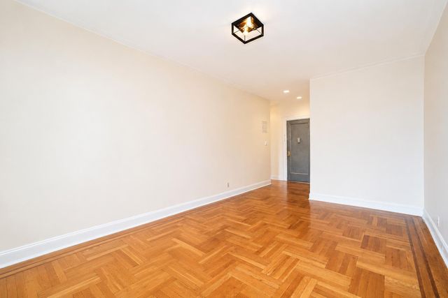 255 79th St Apt B1, New York City, NY 11209