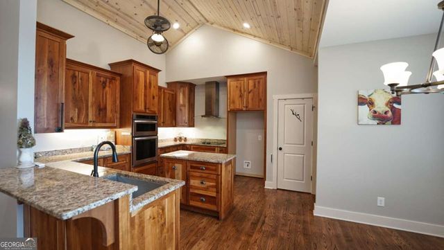 271 Highlands Drive, Clarkesville, GA 30523