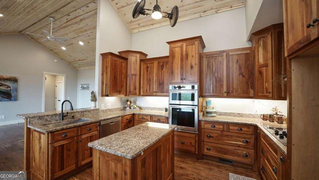 271 Highlands Drive, Clarkesville, GA 30523