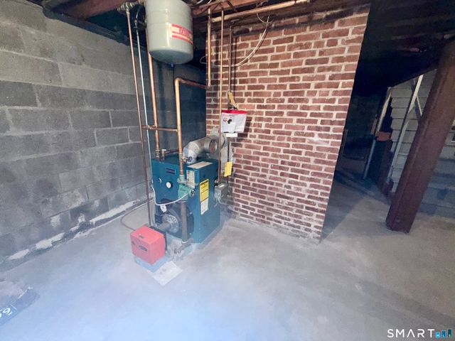 181 Sunset Drive, Ansonia, CT 06401