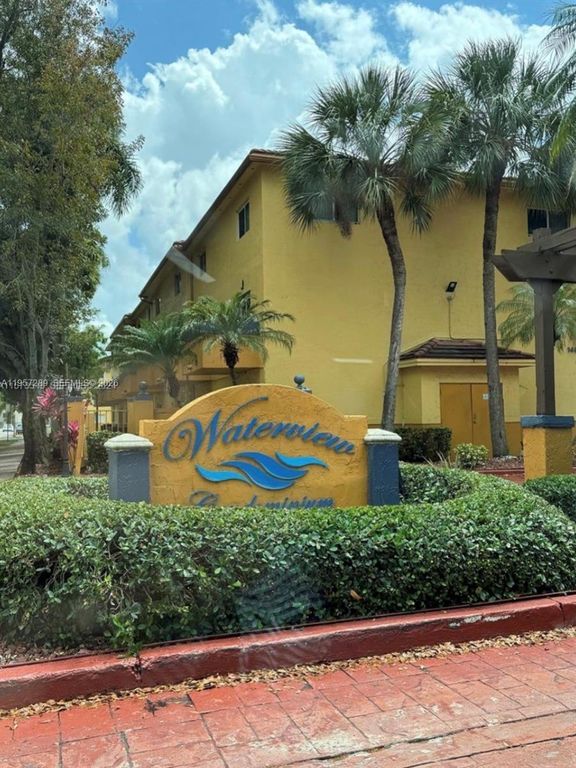 8260 SW 149th Court 9-204, Miami, FL 33193