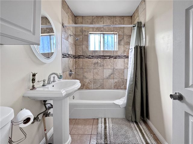 2676 Roseview, Los Angeles, CA 90065