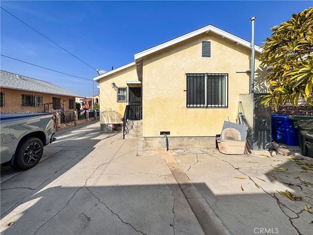 2676 Roseview, Los Angeles, CA 90065