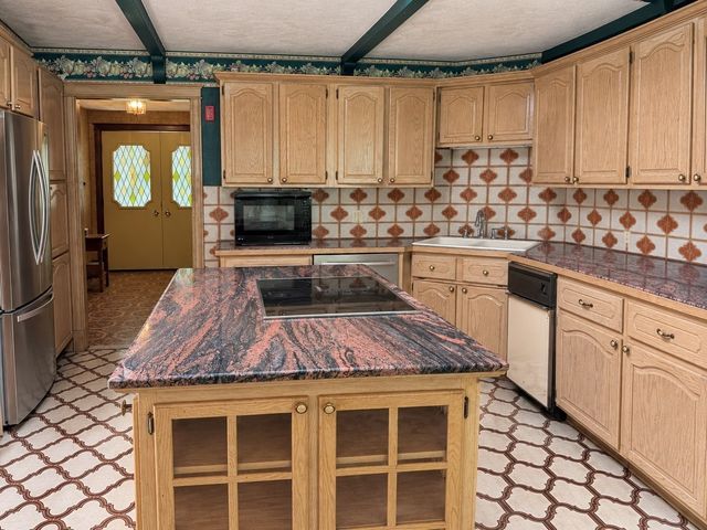 16 Ferguson Rd, Wilmington, MA 01887