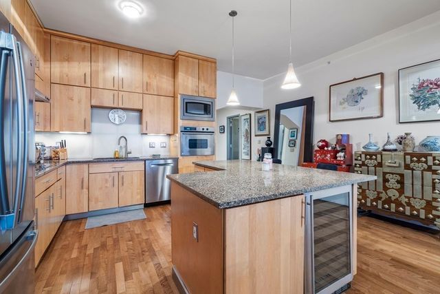 1313 Washington St. 321, Boston, MA 02118