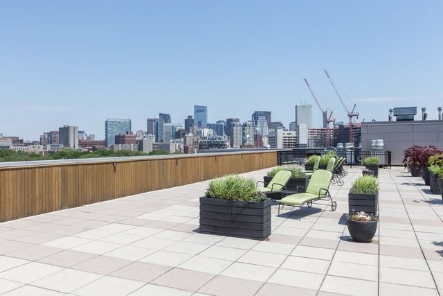 1313 Washington St. 321, Boston, MA 02118