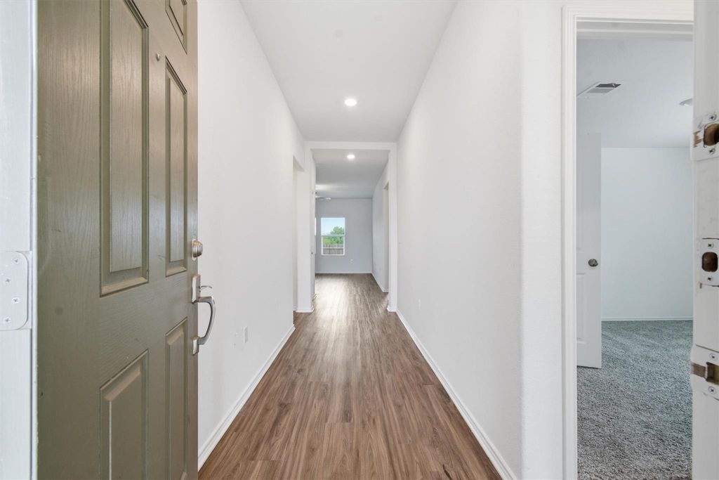 10537 Steinbeck DR, Austin, TX 78747