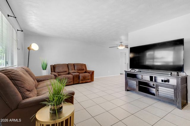 6623 N 19TH Street, Phoenix, AZ 85016